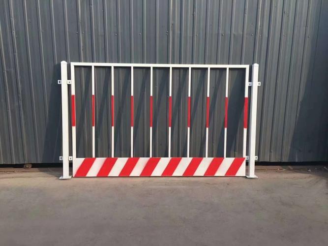 基坑护栏 基坑防护栏杆 基坑防护网 基坑围栏网厂家销售_供应产品