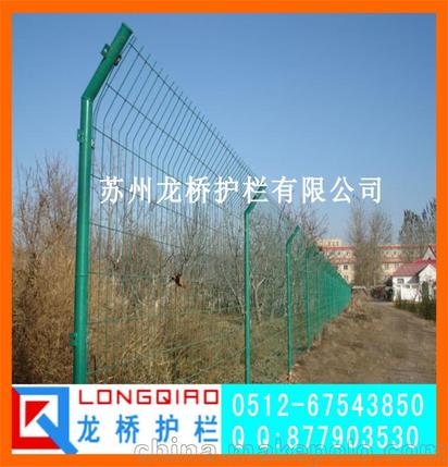 广东河源双边丝护栏网 河源浸塑绿色护栏网 龙桥护栏厂家直销