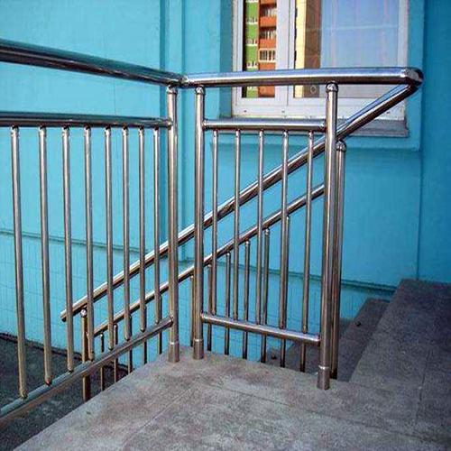 销售楼梯不锈钢栏杆扶手天桥防护栏河道景观护栏镀锌铁丝网围栏钢丝网